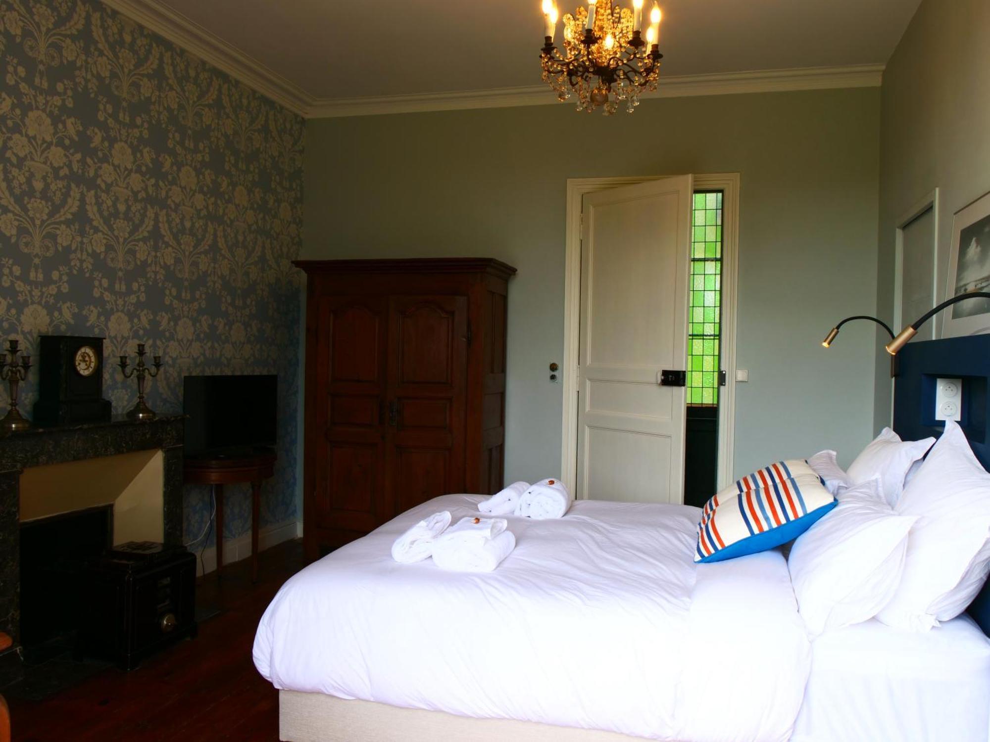 Domaine Du Cloitre Bed and Breakfast Pleneuf-Val-Andre Εξωτερικό φωτογραφία